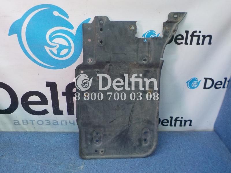 2649718 Кронштейн подножки правый RH Scania 6 б/у