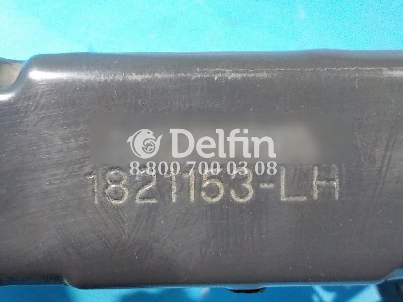 1821153 Кронштейн бампера Scania