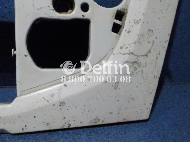 82056840 Решетка радиатора нижняя Volvo