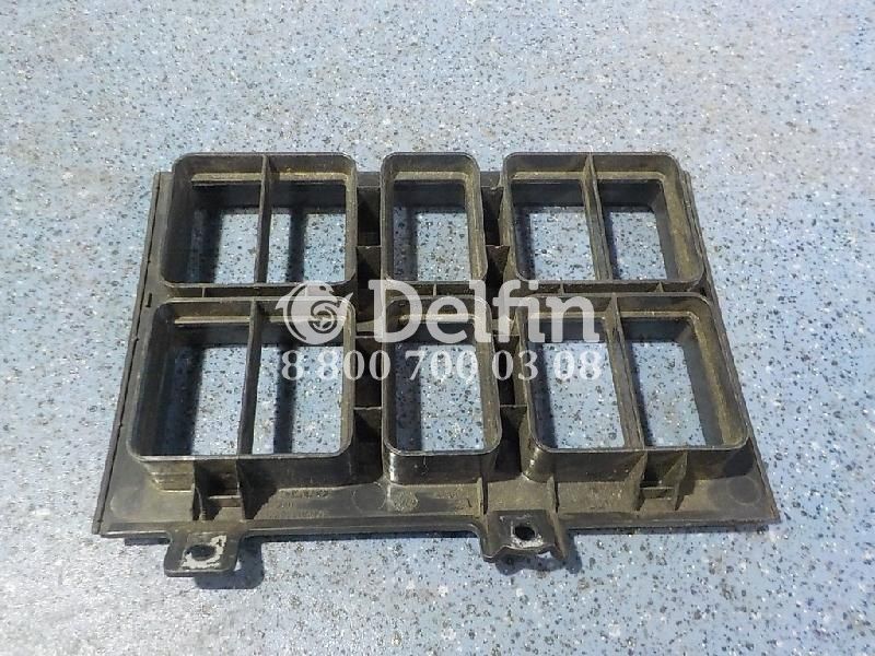 3175601 Панель под кнопки Volvo