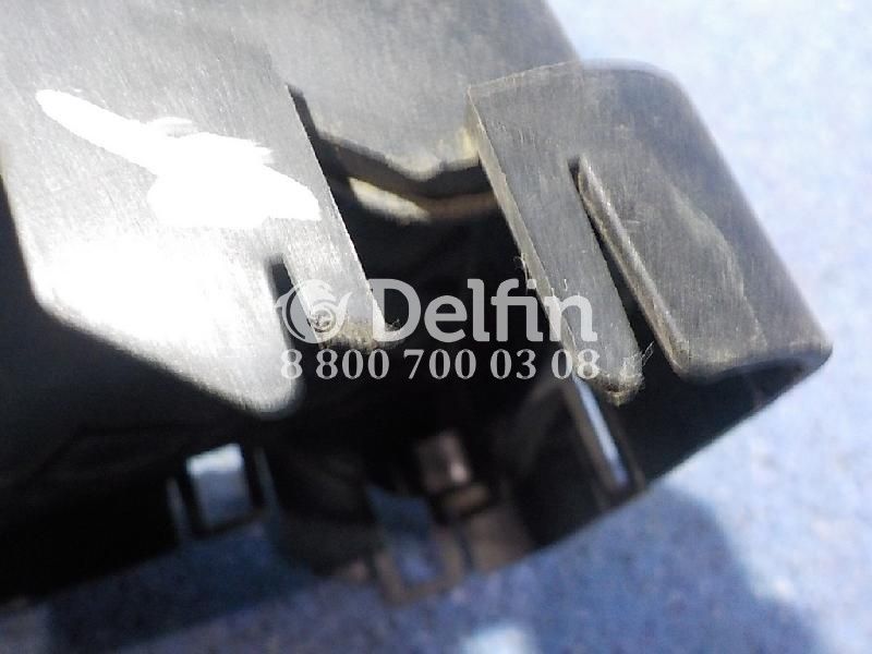 8171380 Крышка кулисы КПП Volvo (Уценка)