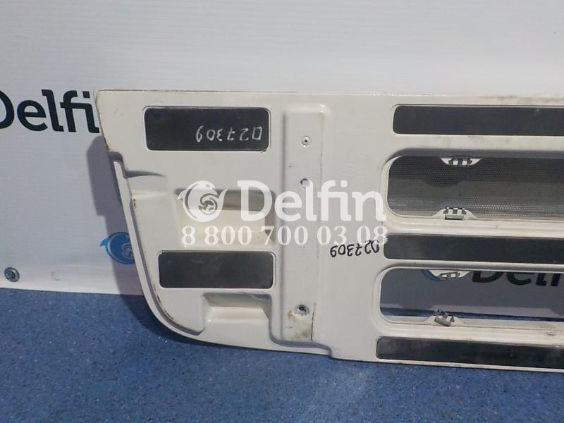 1885940 Облицовка радиатора Scania