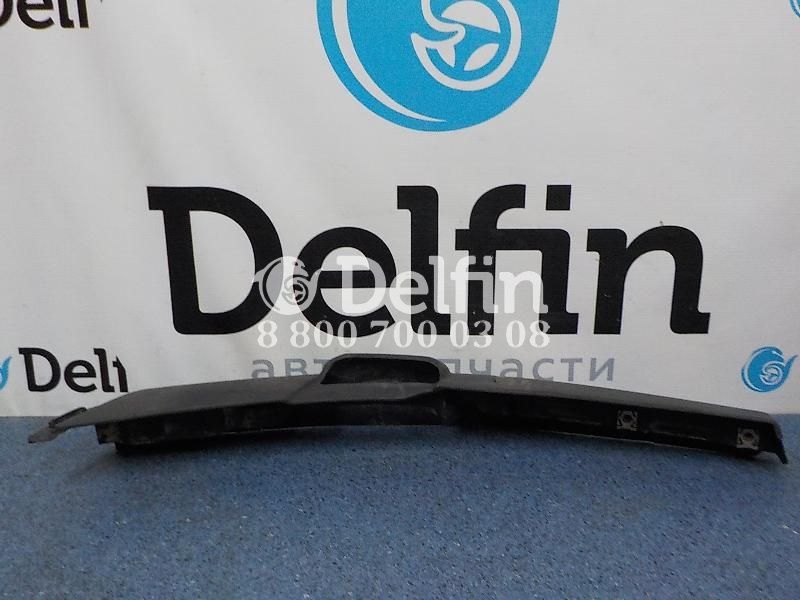 2448440 Накладка переднего крыла правая Scania 6 б/у