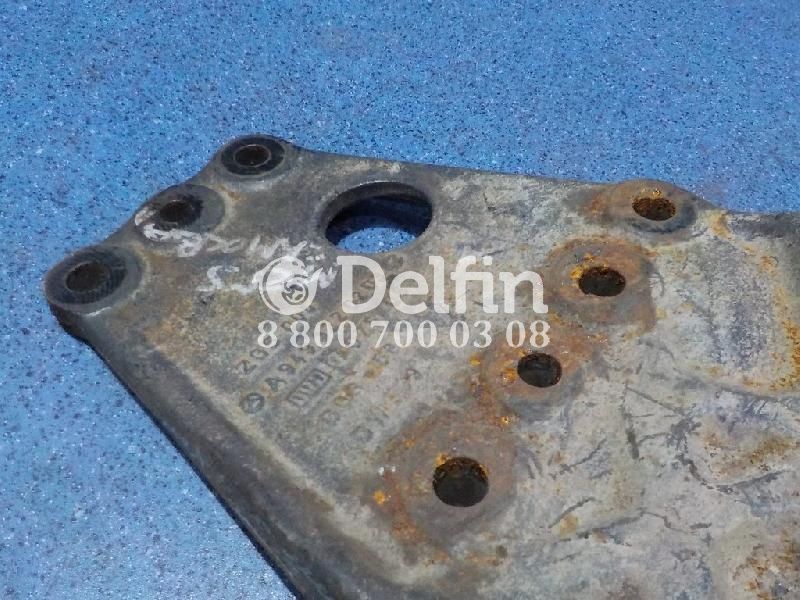 A9493220203 Кронштейн передней рессоры (задний правый) Mercedes (6473)