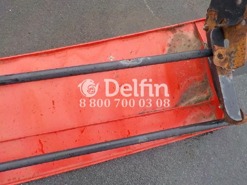 81629100144 Заслонка сбоку RH MAN