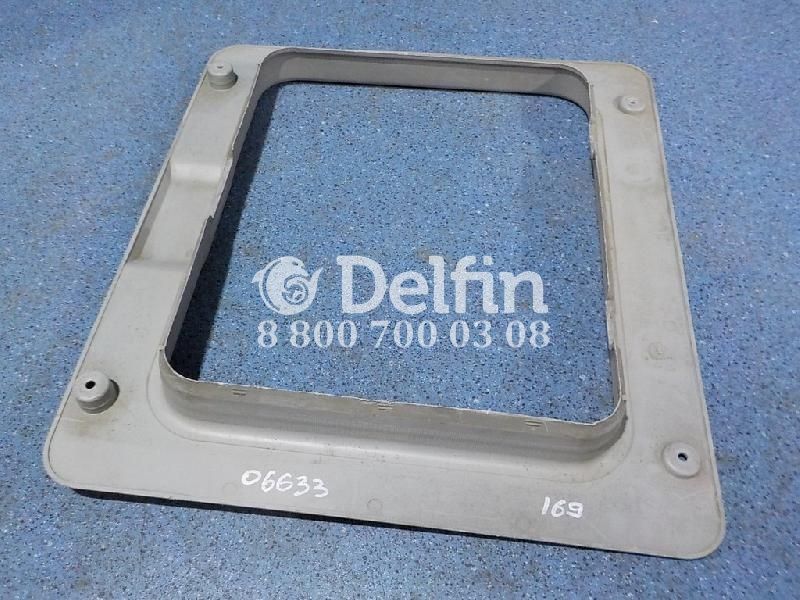 8140058 Накладка люка Volvo