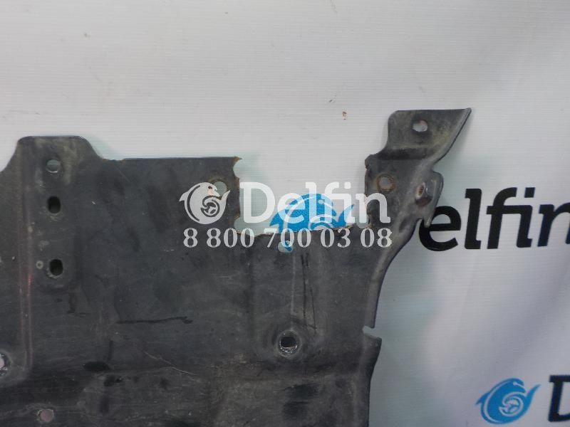 2649718 Кронштейн подножки правый RH Scania 6 б/у