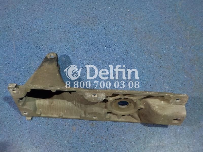 7482050115 Кронштейн кабины задний Renault