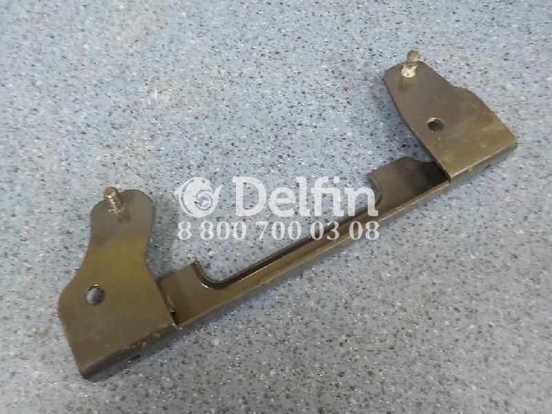 2410140 Кронштейн брызговика правый RH Scania