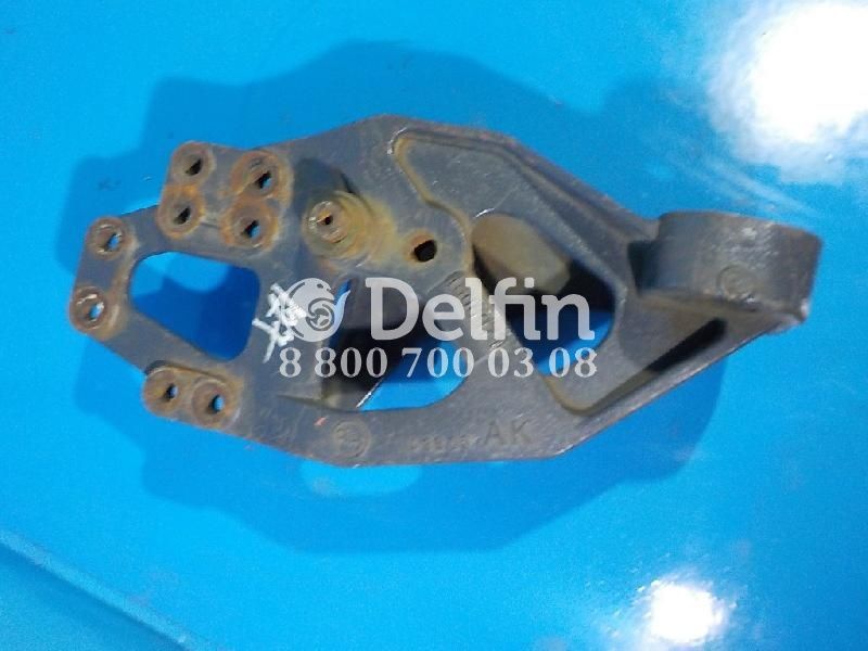 1606970 Кронштейн крепления передней рессоры RH DAF