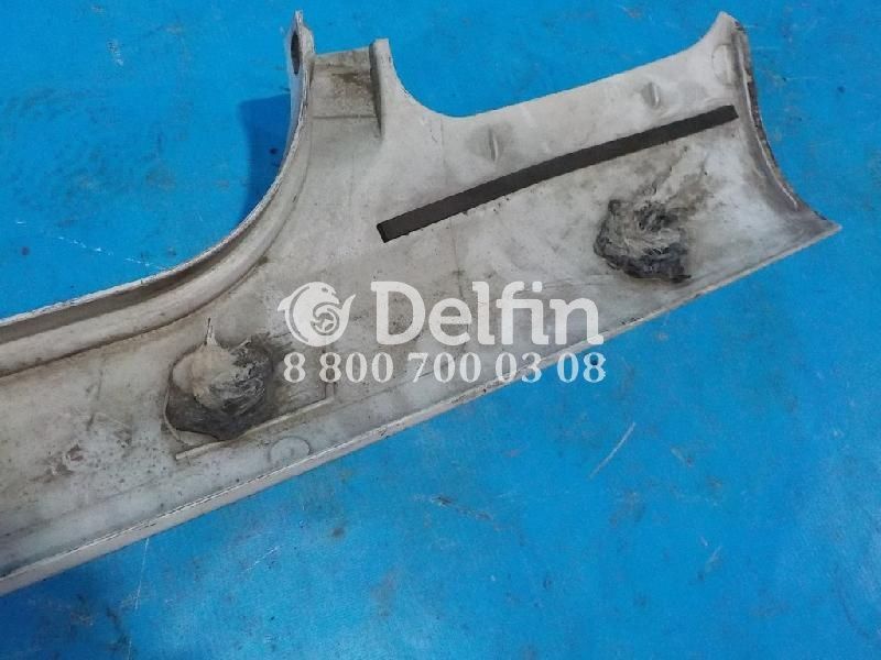 81624100043 Накладка лобового стекла левая MAN