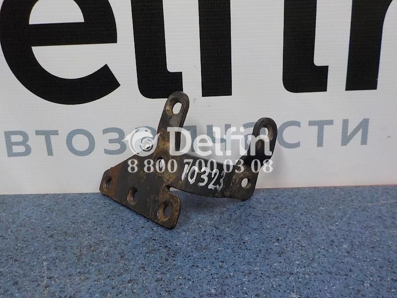 1744597 Кронштейн подножки LH Scania