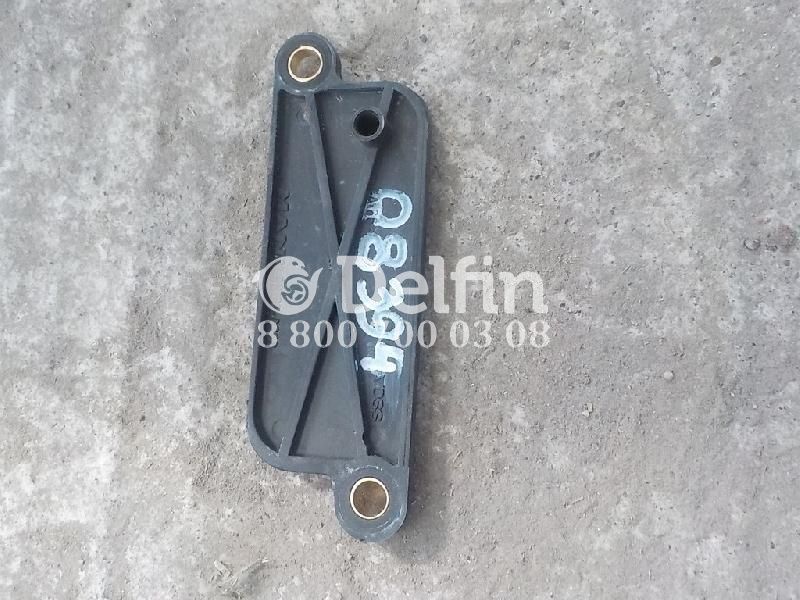 81981810228 Поперечная пластина (пластик) MAN