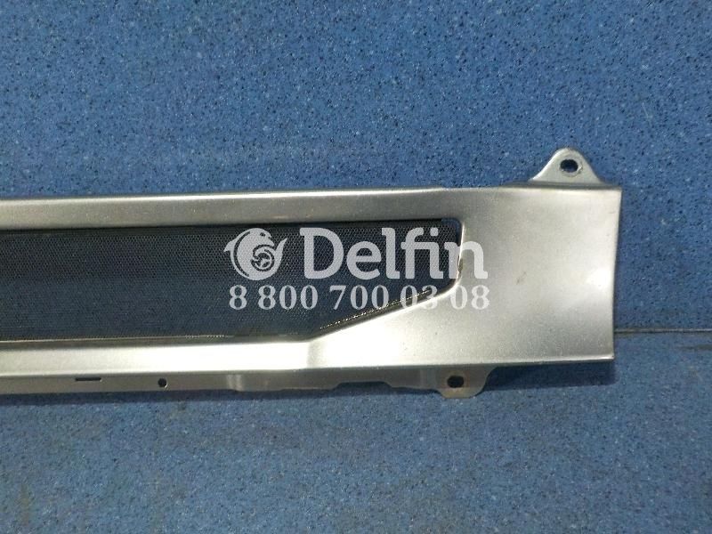 1890728 Решетка радиатора средняя часть CR (шасси 1140мм., цвет серый) Scania