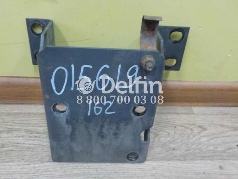 1686431 Кронштейн осушителя DAF