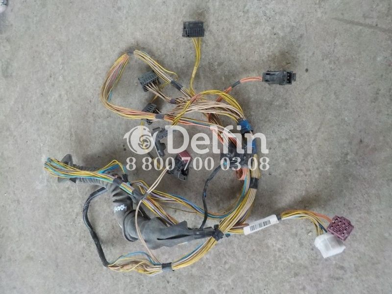 7421299504 Жгут проводки двери левой Renault