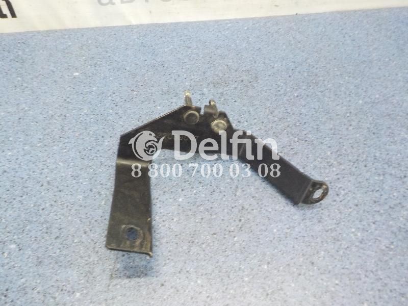 22039047 Кронштейн радиатора Volvo