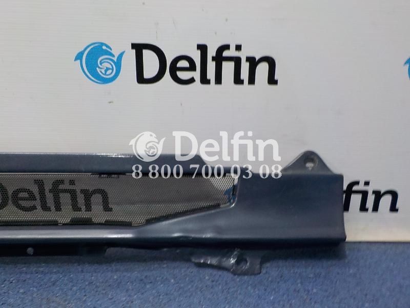 1872160 Средняя решетка радиатора Scania 5 б/у (Уценка)