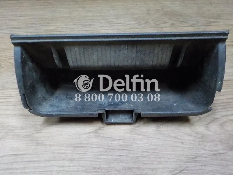 8222325088 Ниша Renault