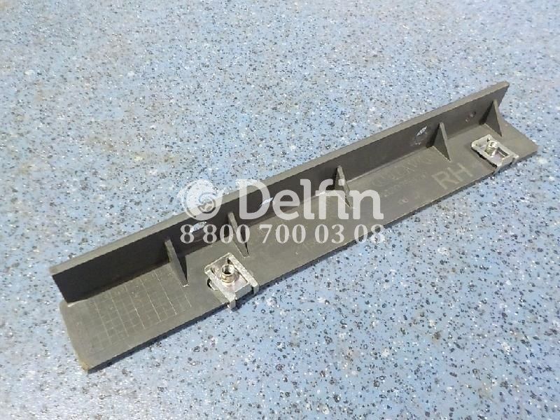 82075430 Кронштейн правый RH Volvo