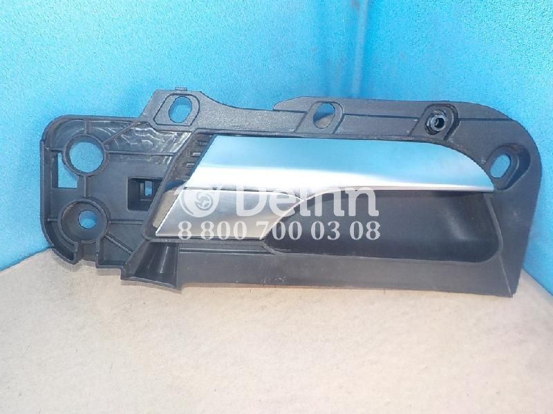 81626415010 Ручка двери внутренняя правая MAN