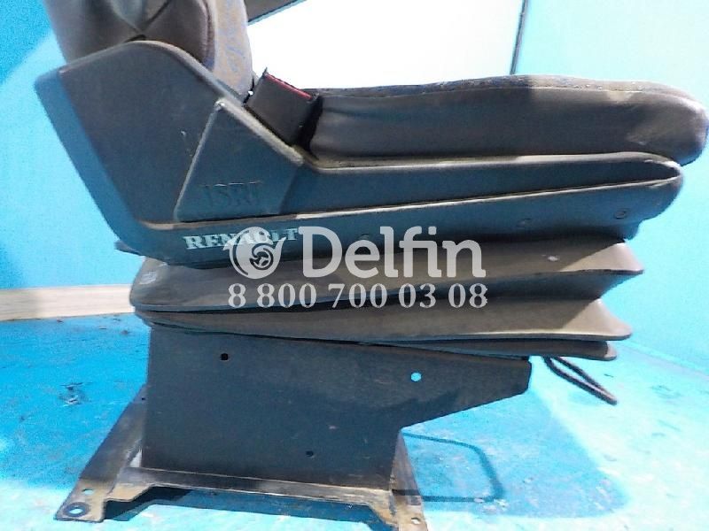 7485131010 Сиденье переднее левое (водительское) Renault