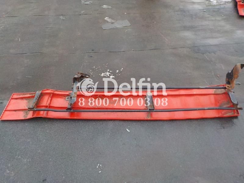 81629100144 Заслонка сбоку RH MAN