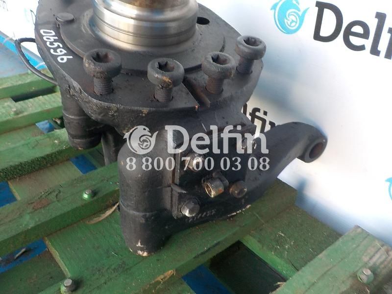 1347421 Кулак поворотный передний левый DAF