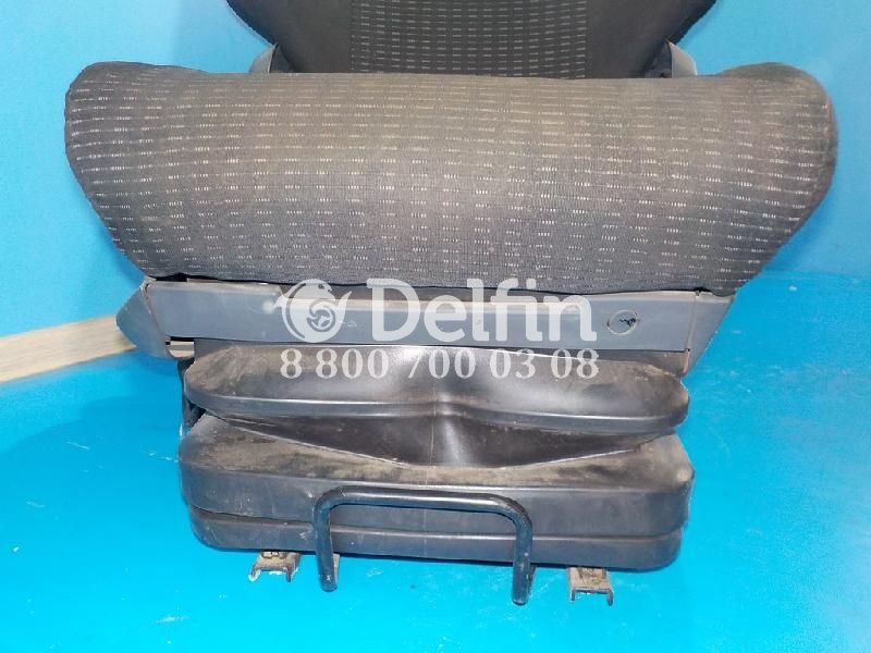 81623076324 Сиденье пассажирское RH MAN