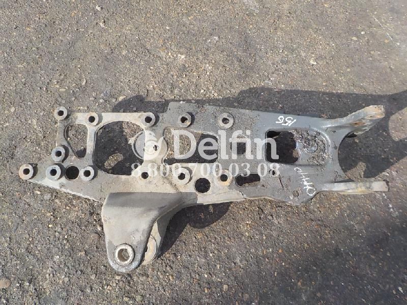 A9303220101 Кронштейн передней рессоры LH Mercedes Benz