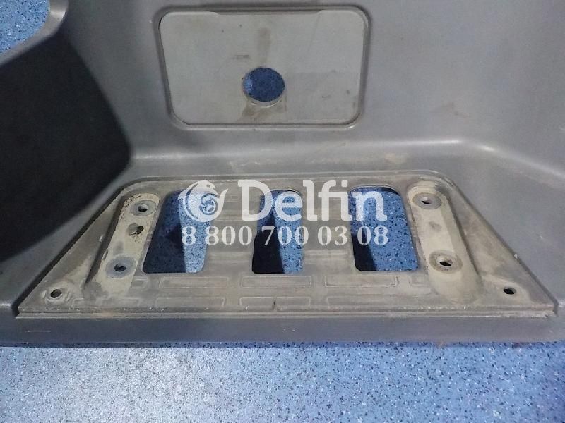 A9436600901 Подножка нижняя правая Mercedes-Benz