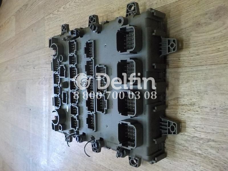 7421899301 Блок предохранителей Renault