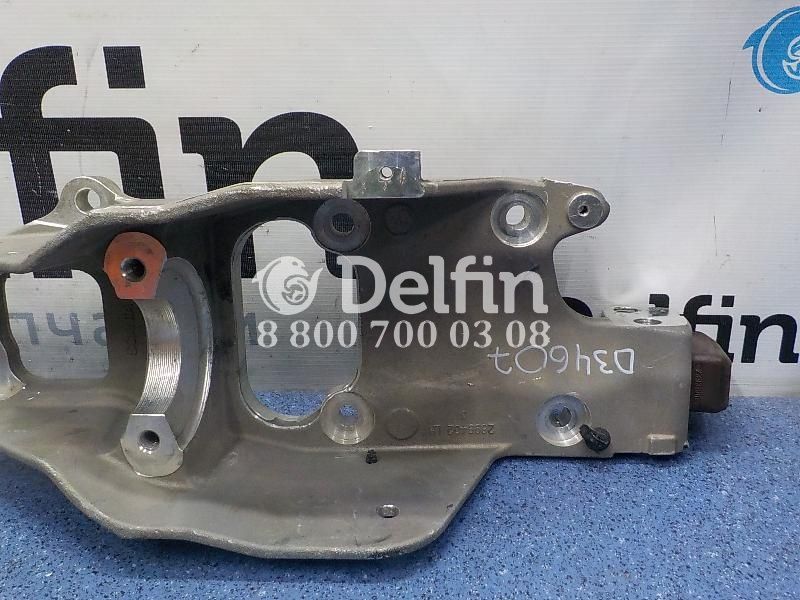 2899402 Кронштейн кабины левый LH Scania 6 серии