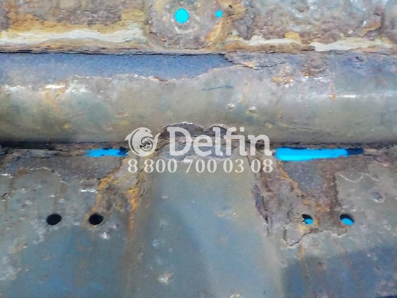 1725675 Кронштейн брызговика LH Scania (Уценка)