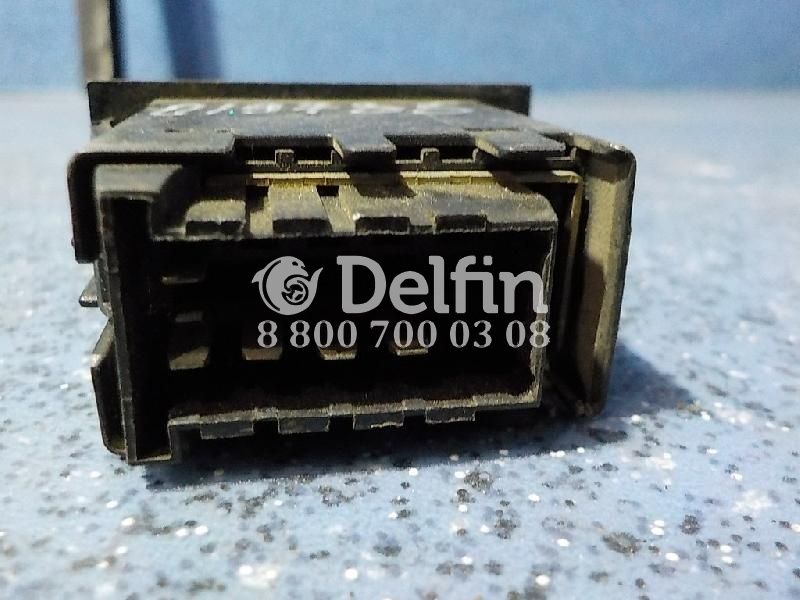 81255036247 Кнопка обогрева зеркал MAN