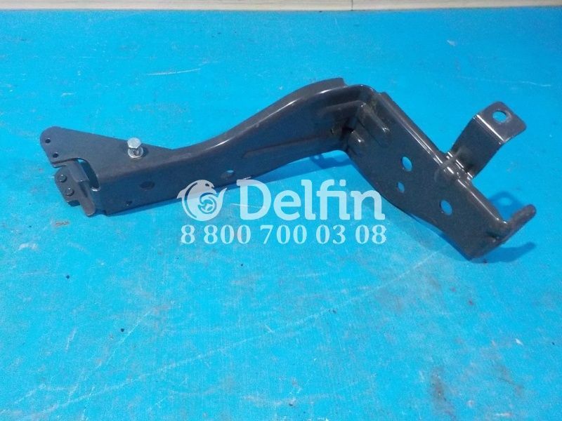 82285617 Кронштейн правый RH Volvo