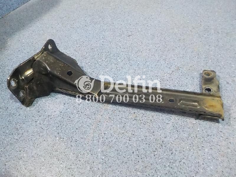 82649272 Кронштейн корпуса подножки правый Volvo