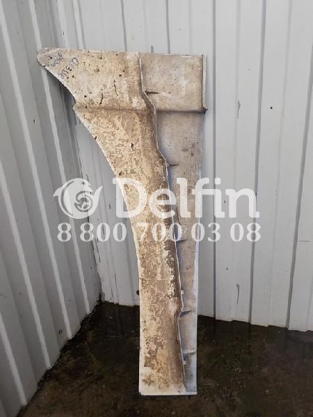 81664100318 Козырек крыла RH MAN (Уценка)