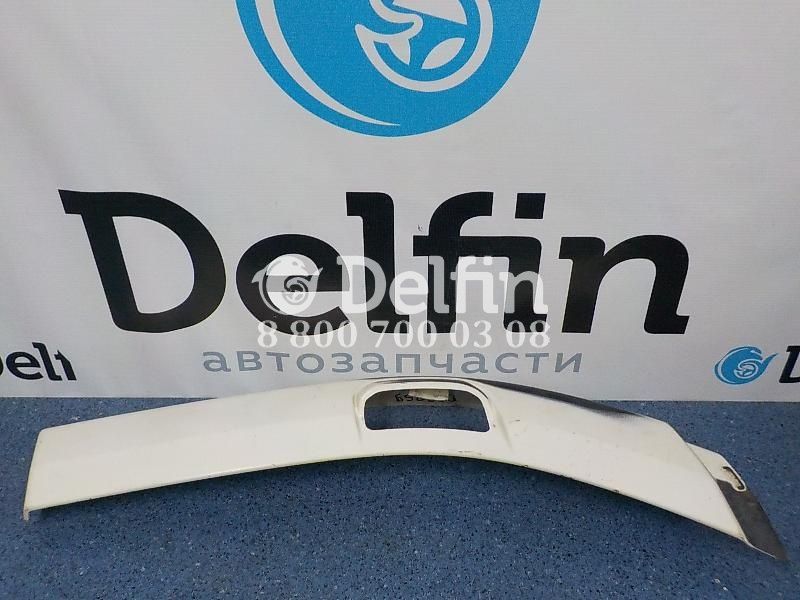 2297985 Панель отделки колесной арки Scania (Цвет белый) 6 серии