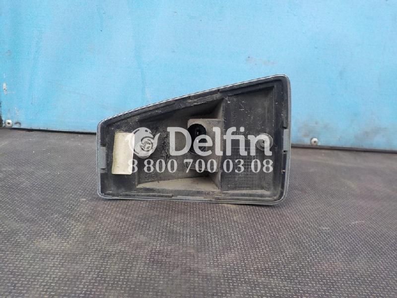 82114500 Указатель поворота правый Volvo (в сборе с корпусом)