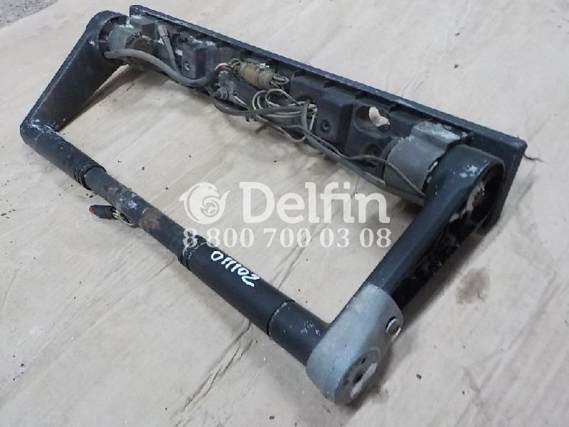 5001838471 Кронштейн крепления наружнего зеркала RH