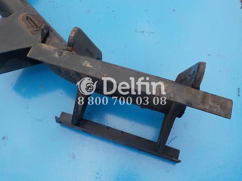 5010496742 Кронштейн подножки RH Renault