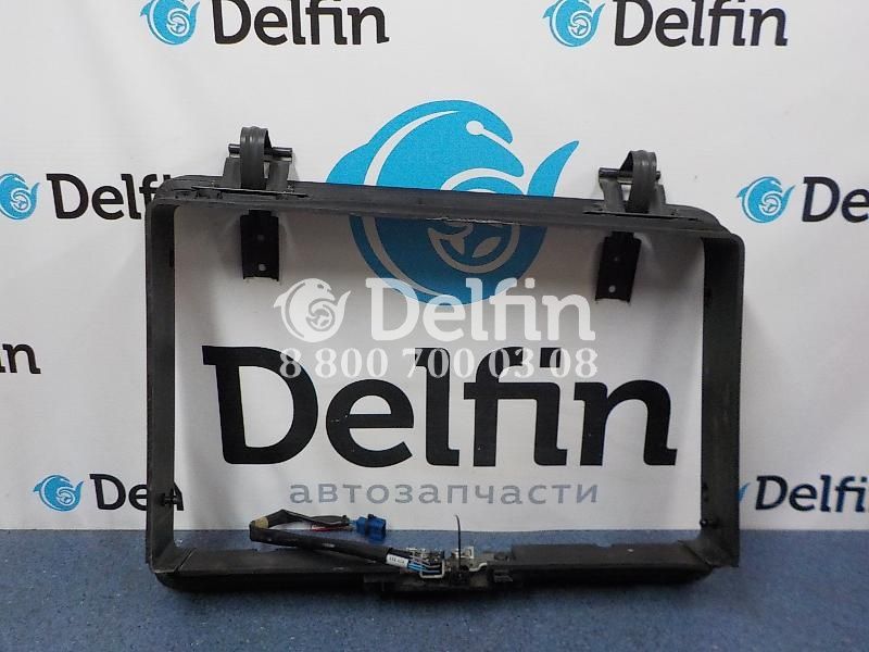 1891517 Рамка люка CG/CR Scania