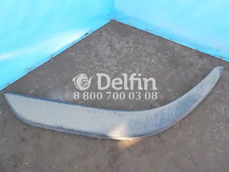 20529680 Накладка брызговика верхняя LH Volvo