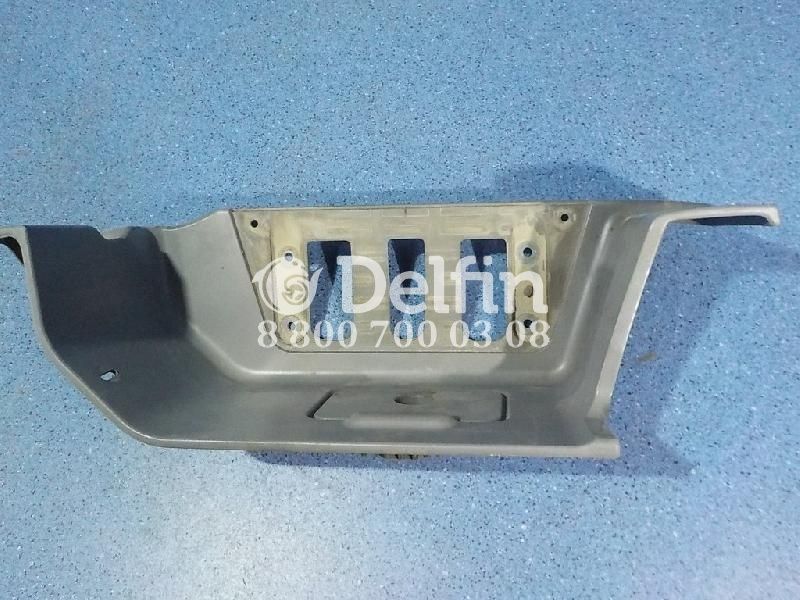 A9436600901 Подножка нижняя правая Mercedes-Benz