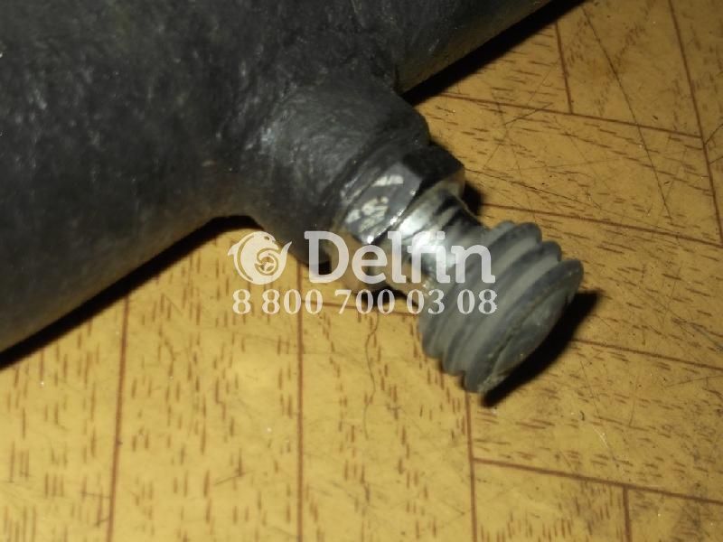 1379323 Штуцер Scania (некорректный номер)