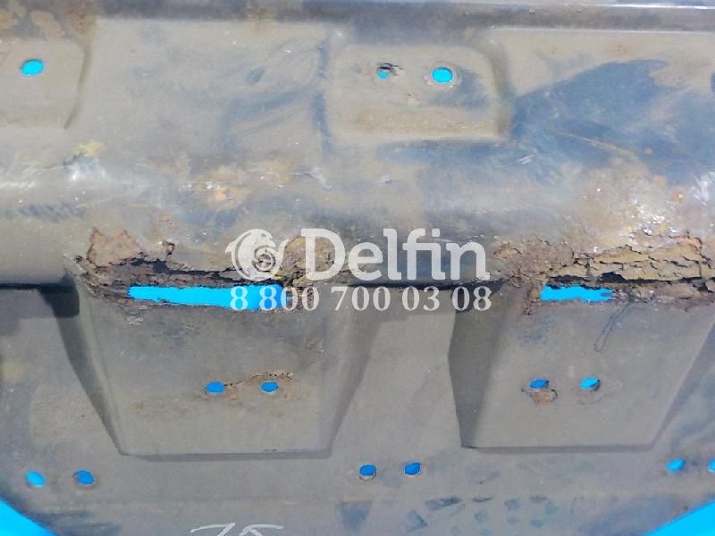 1725675 Кронштейн брызговика LH Scania (Уценка)