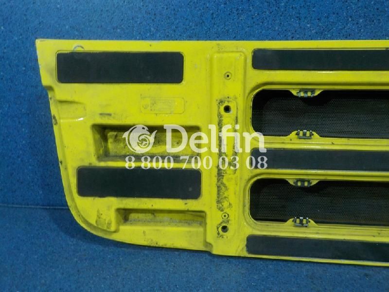 1875843 Облицовка радиатора (в сборе с сетками) Scania