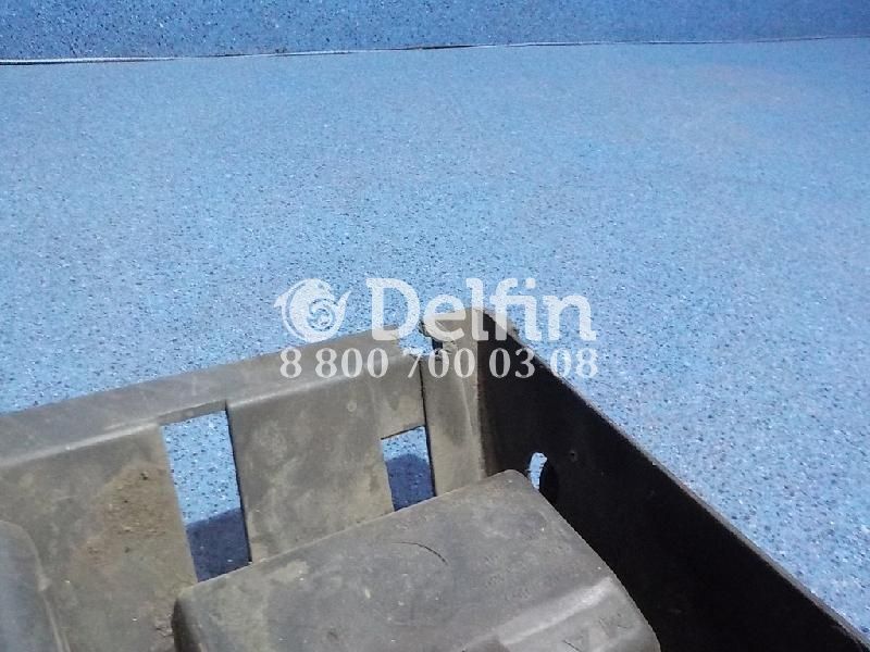 81617010127 Кожух облицовочный передней панели MAN