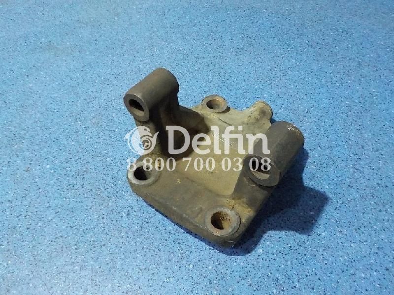 8164841 Кронштейн реактивной тяги Iveco
